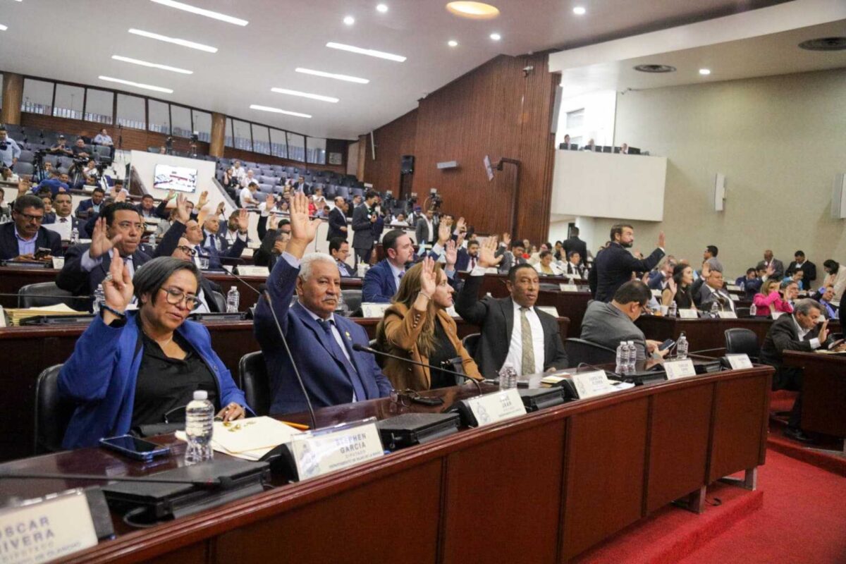 Aprobada reforma presupuestaria que garantiza fondos para modernizar Congreso y subsidiar transporte Aprobada reforma presupuestaria que garantiza fondos para modernizar Congreso y subsidiar transporte