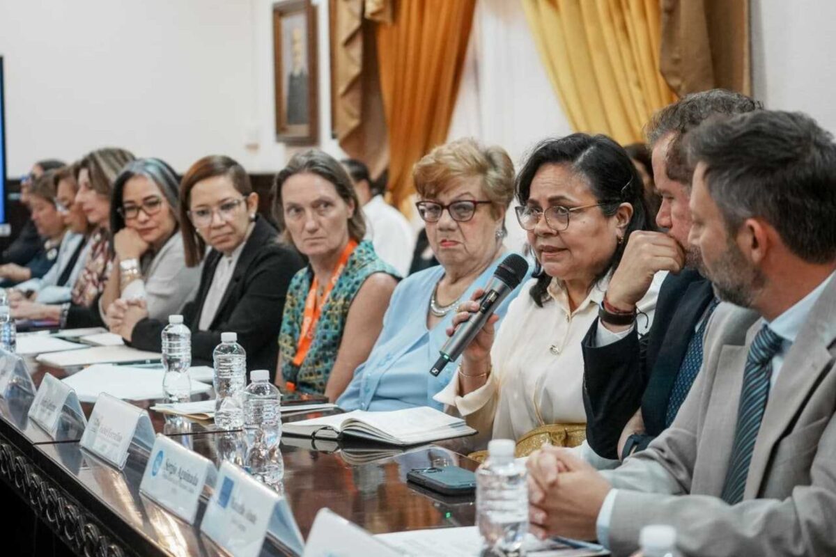 Comisión de Género continúa socialización de Ley contra Violencia Política hacia las Mujeres Comisión de Género continúa socialización de Ley contra Violencia Política hacia las Mujeres