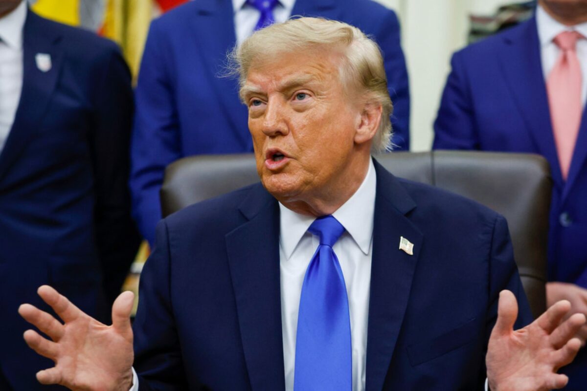 Trump arremete contra los «traidores» que dicen que EE.UU. no tiene municiones