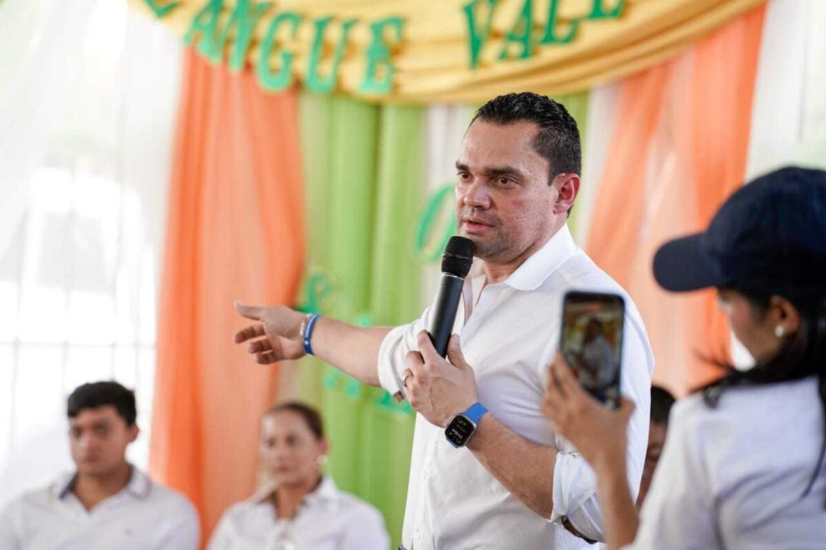 Zambrano: reforma electoral ya fue socializada con bancadas y se pedirá opinión al CNE