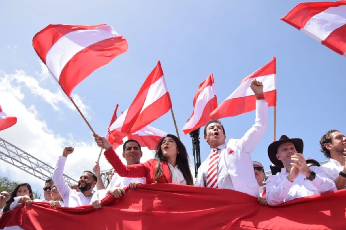 La multa a Nasralla profundiza la fractura liberal: la cúpula toma distancia y su corriente denuncia persecución La multa a Nasralla profundiza la fractura liberal: la cúpula toma distancia y su corriente denuncia persecución