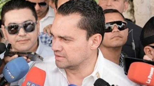 Consejo Nacional de Seguridad declara terroristas a tres grupos criminales, anuncia Zambrano