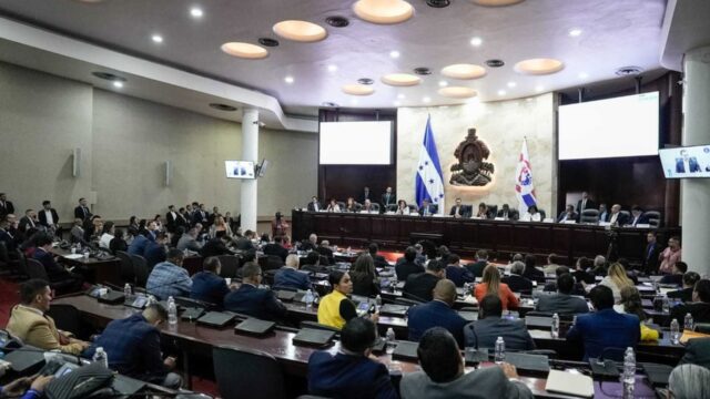 En vigencia ley aprobada por el Congreso que endurece reclusión de grupos declarados terroristas