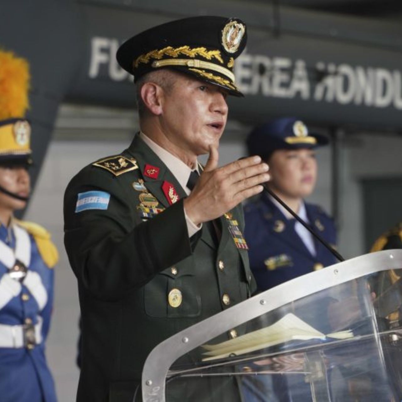 Exjefe militar no se arrepiente de haber tachado a varios periodistas como «sicarios de la verdad»