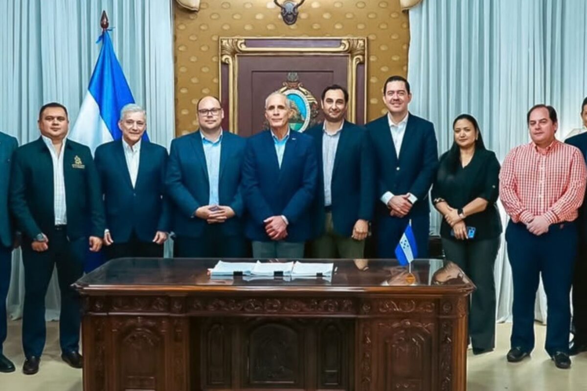 Asfura sanciona la Ley de Justicia Energética tras casi un mes de aprobada, en medio de críticas por la demora Asfura sanciona la Ley de Justicia Energética tras casi un mes de aprobada, en medio de críticas por la demora