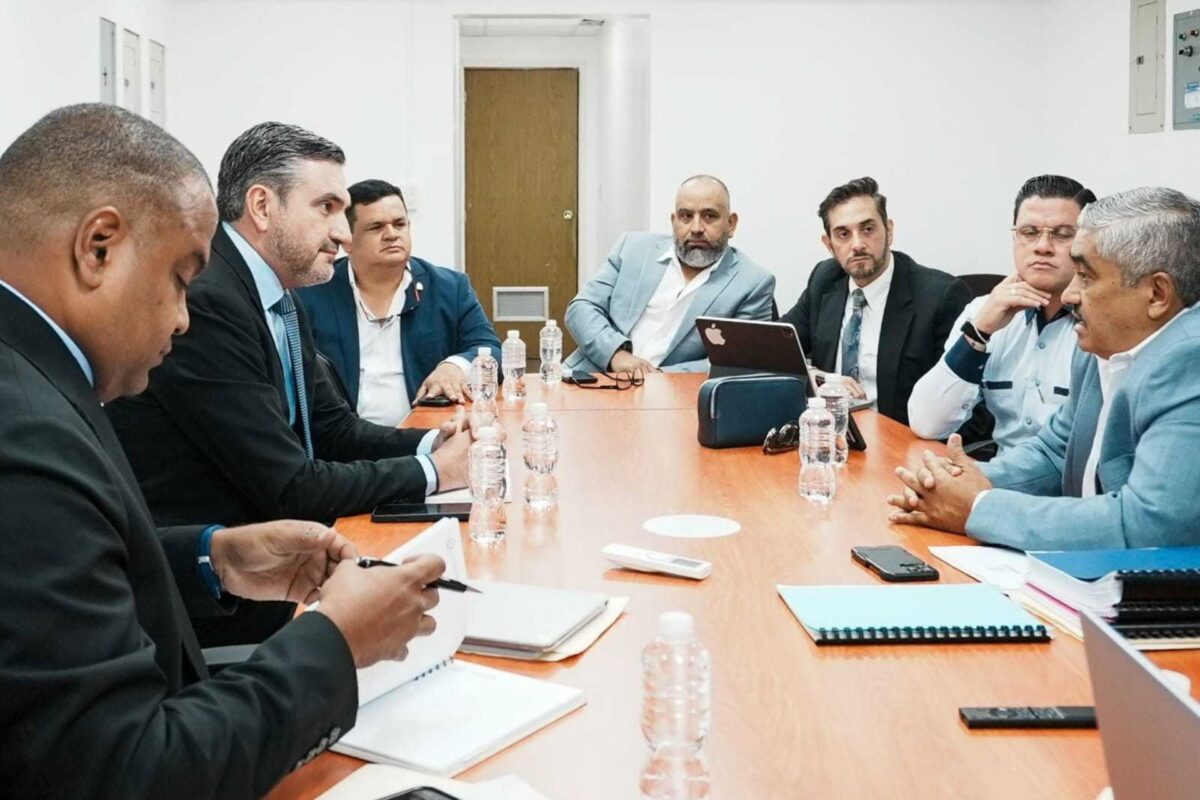 Comisión legislativa y gaseros analizan alternativas para mejorar precios de GLP a consumidores Comisión legislativa y gaseros analizan alternativas para mejorar precios de GLP a consumidores