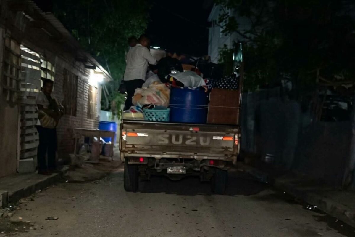 Familias abandonan sus casas de populosa colonia Villa Nueva por amenazas de pandilleros