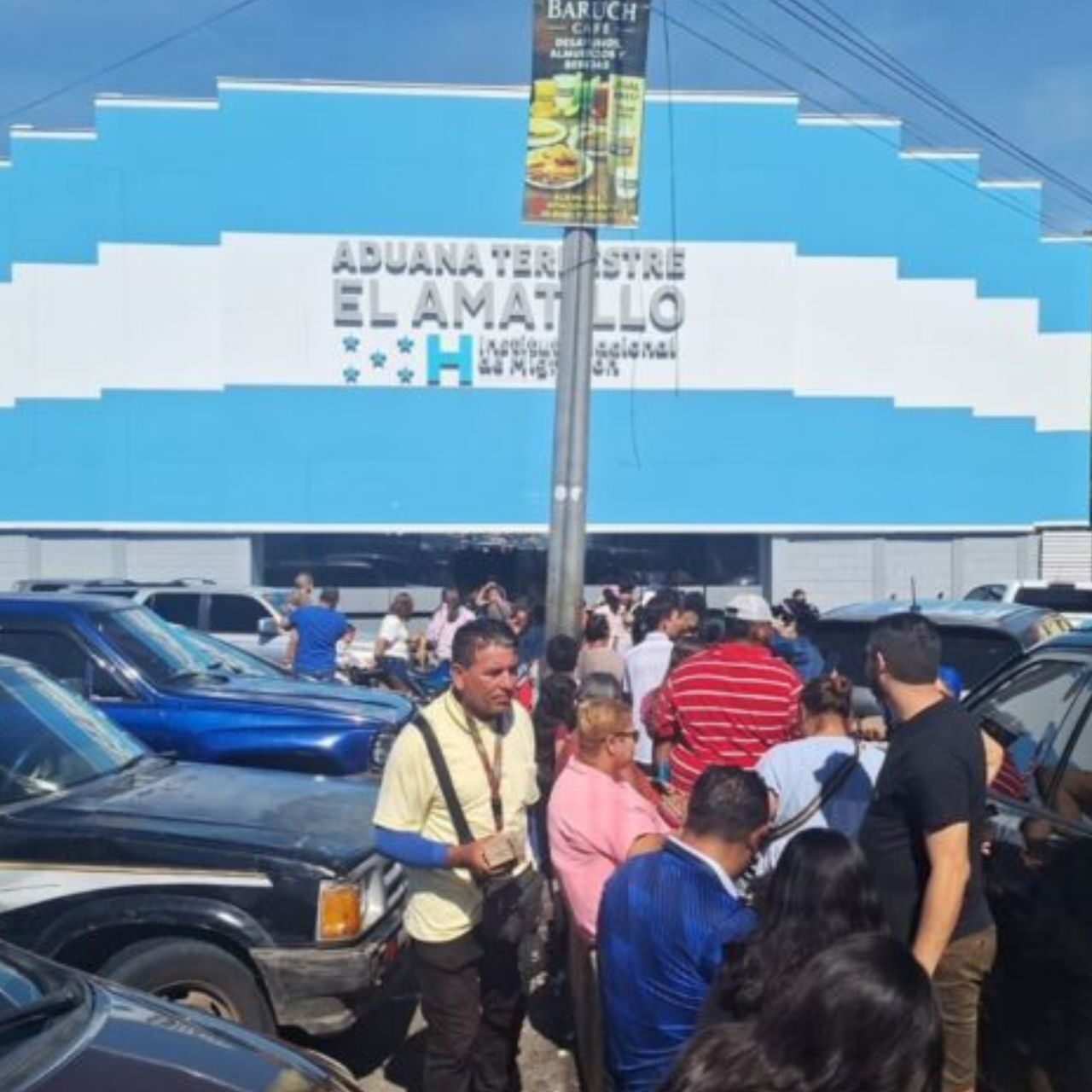 Más de 43 mil hondureños viajaron a El Salvador en feriado morazánico; oficialismo y oposición reaccionan