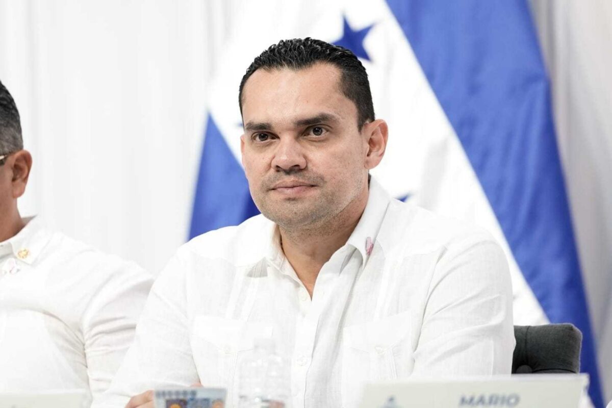 Asambleas informativas en salud están politizadas, afirma presidente del Congreso Asambleas informativas en salud están politizadas, afirma presidente del Congreso
