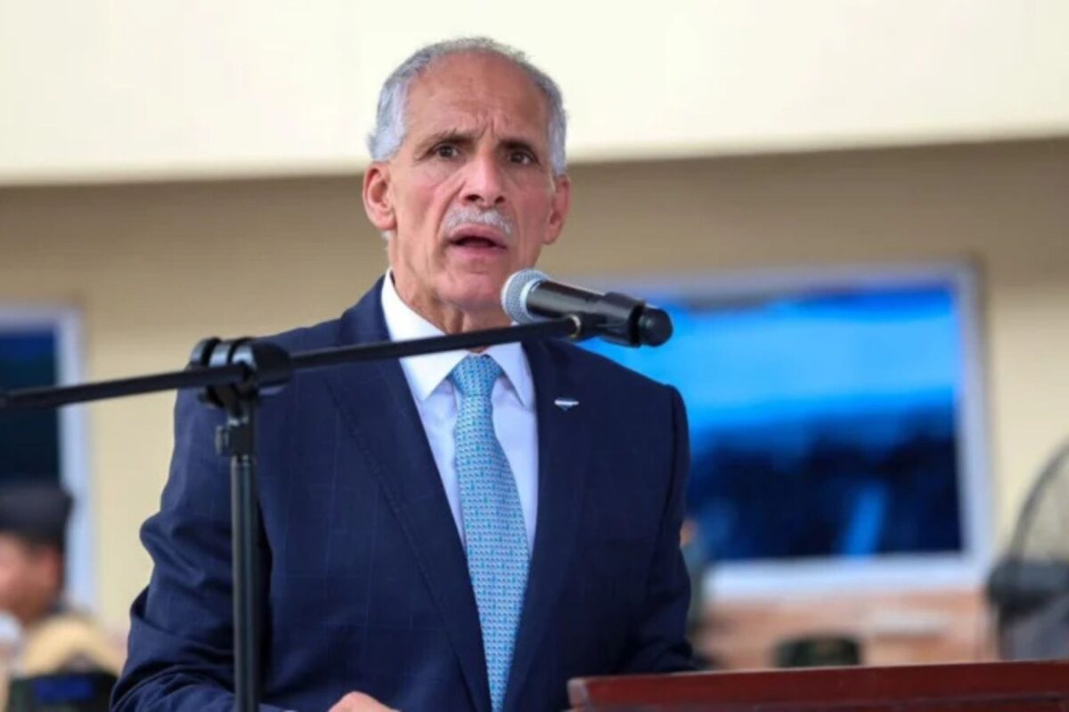 Asfura seguirá al frente de Salud mientras él lo decida, afirma el subsecretario Castillo