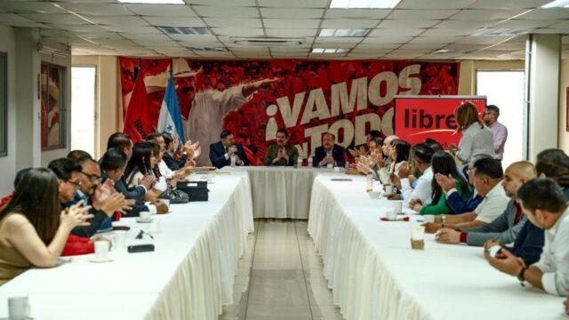 Libre rechaza requerimiento a Redondo y extinta Comisión Permanente; ve persecución política