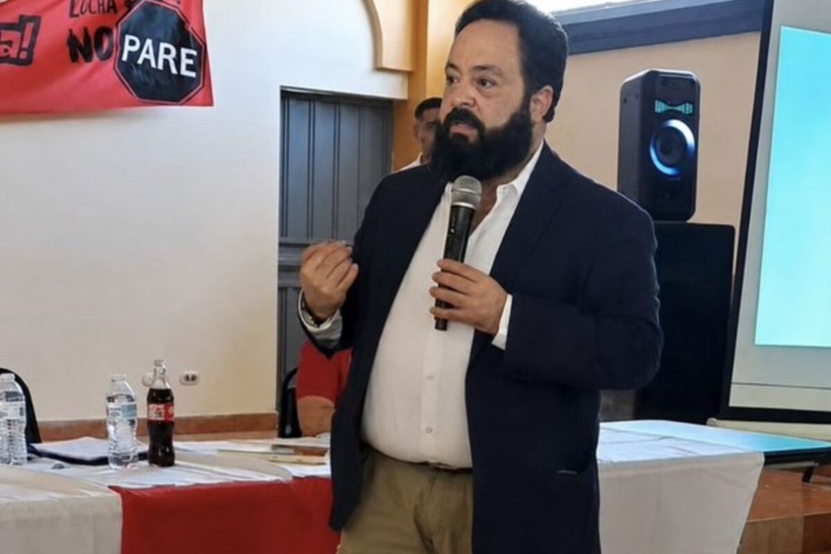 Diputados y analistas respaldan que avance requerimiento contra Redondo y Comisión Permanente