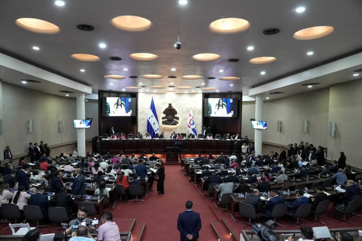 El Congreso Nacional inicia debate de reformas a Ley de Lavado de Activos El Congreso Nacional inicia debate de reformas a Ley de Lavado de Activos