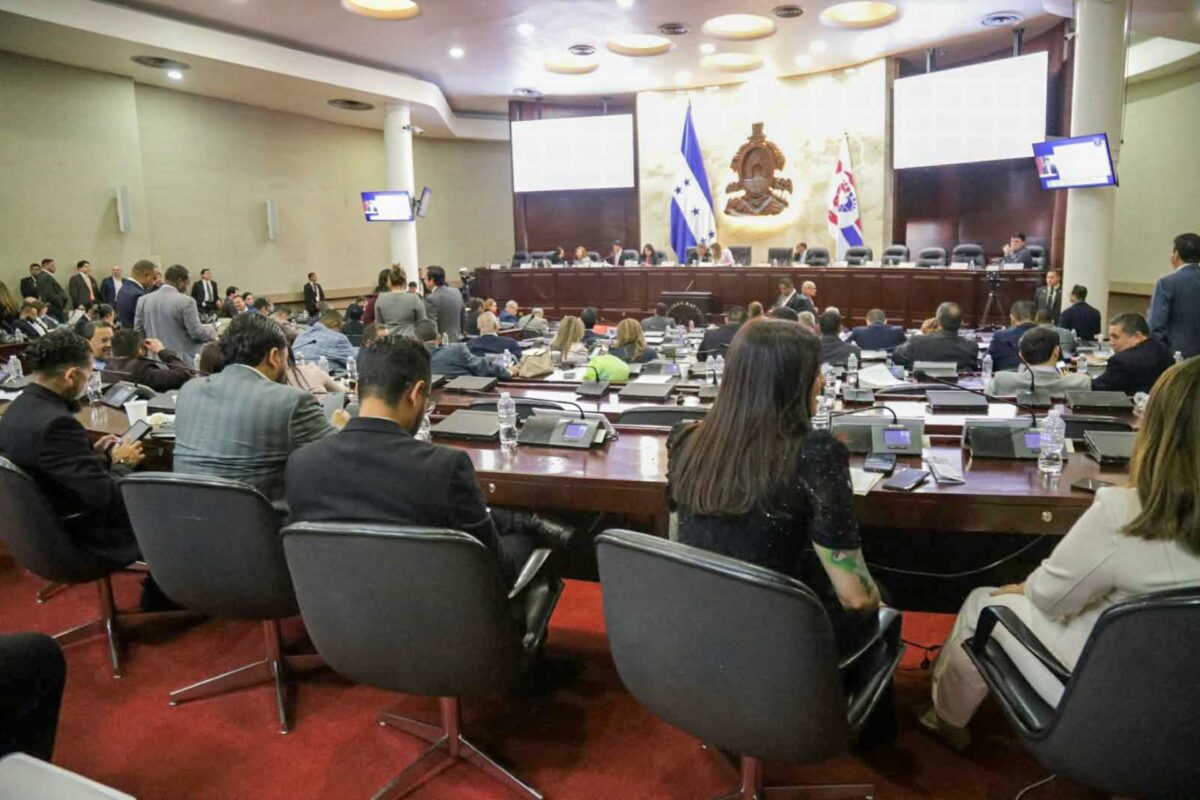 Congreso recibe opinión de la Corte Suprema sobre reformas para combatir la criminalidad Congreso recibe opinión de la Corte Suprema sobre reformas para combatir la criminalidad