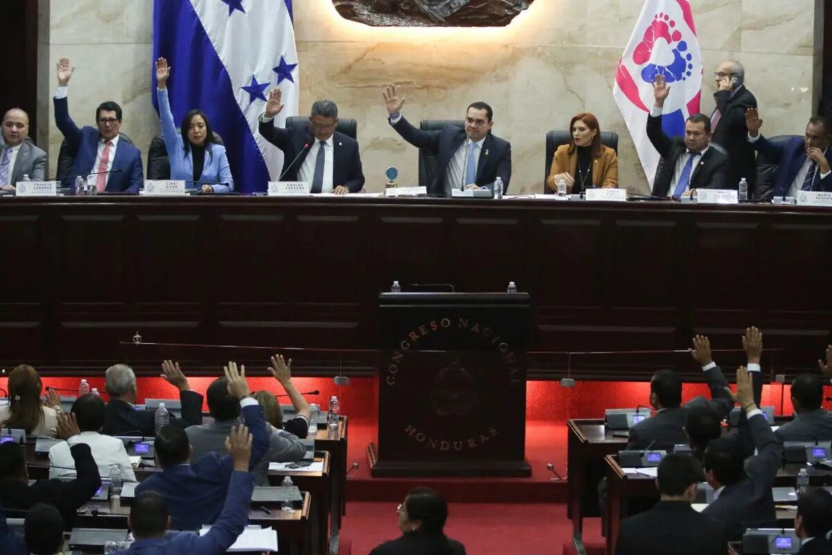 Corte pide a Congreso retomar la Ley de Colaboración Eficaz, que lleva una década sin aprobarse Corte pide a Congreso retomar la Ley de Colaboración Eficaz, que lleva una década sin aprobarse