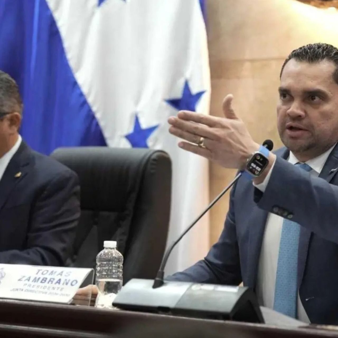 Zambrano anuncia derogación de ley de embarazo adolescente; pide investigar publicación en La Gaceta
