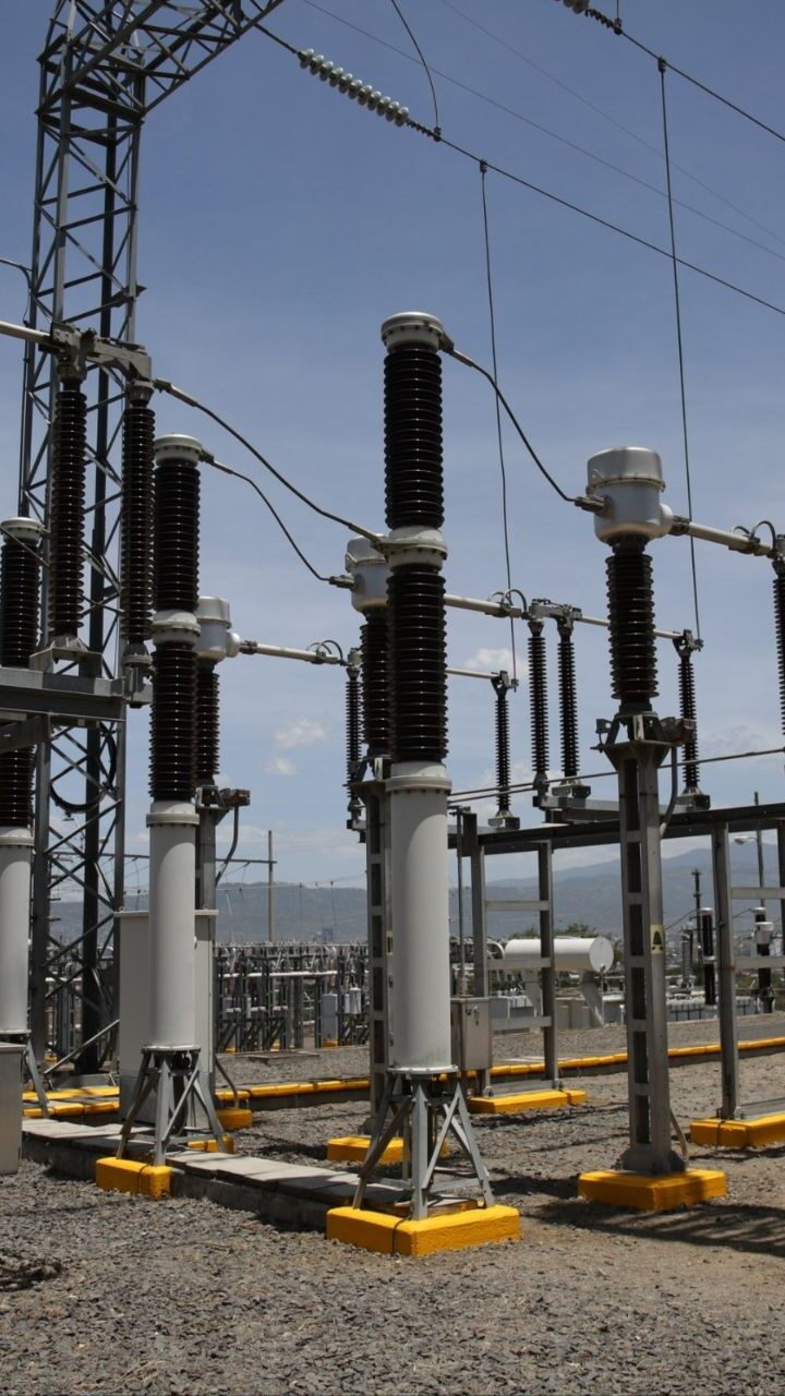 Ley de Justicia Energética presenta «avances» con condonación de abonados e instalación de lámparas