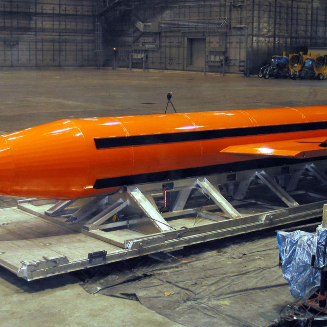 CNN: Gobierno de Estados Unidos podría usar la ‘madre de todas las bombas’ contra Irán