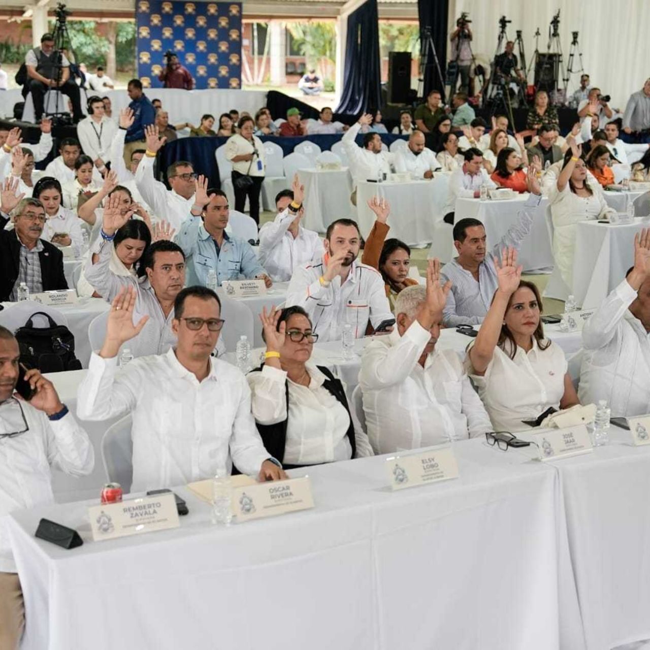 Legislativo aprueba dos mil 150 millones de lempiras para financiar negocios y vivienda