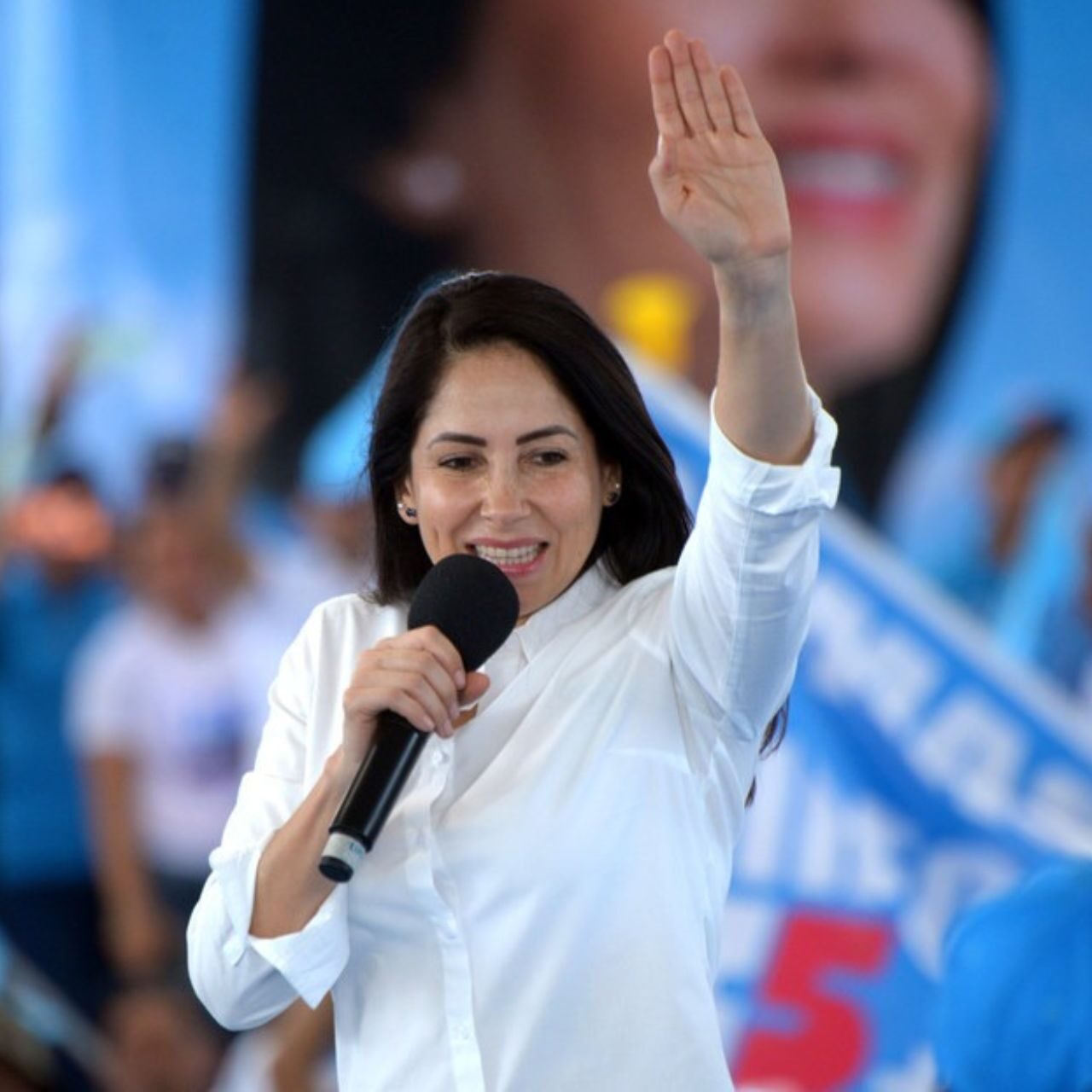 Detienen a la excandidata presidencial de Ecuador Luisa González