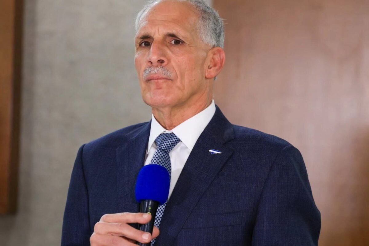 Asfura confirma que analiza comprar un hospital en funcionamiento para descongestionar el Hospital Escuela Asfura confirma que analiza comprar un hospital en funcionamiento para descongestionar el Hospital Escuela