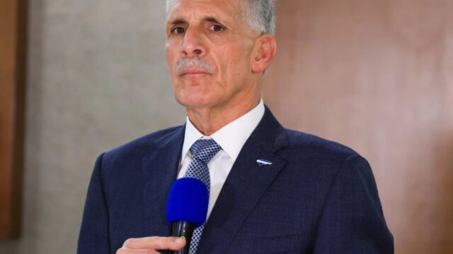 Asfura confirma que analiza comprar un hospital en funcionamiento para descongestionar el Hospital Escuela