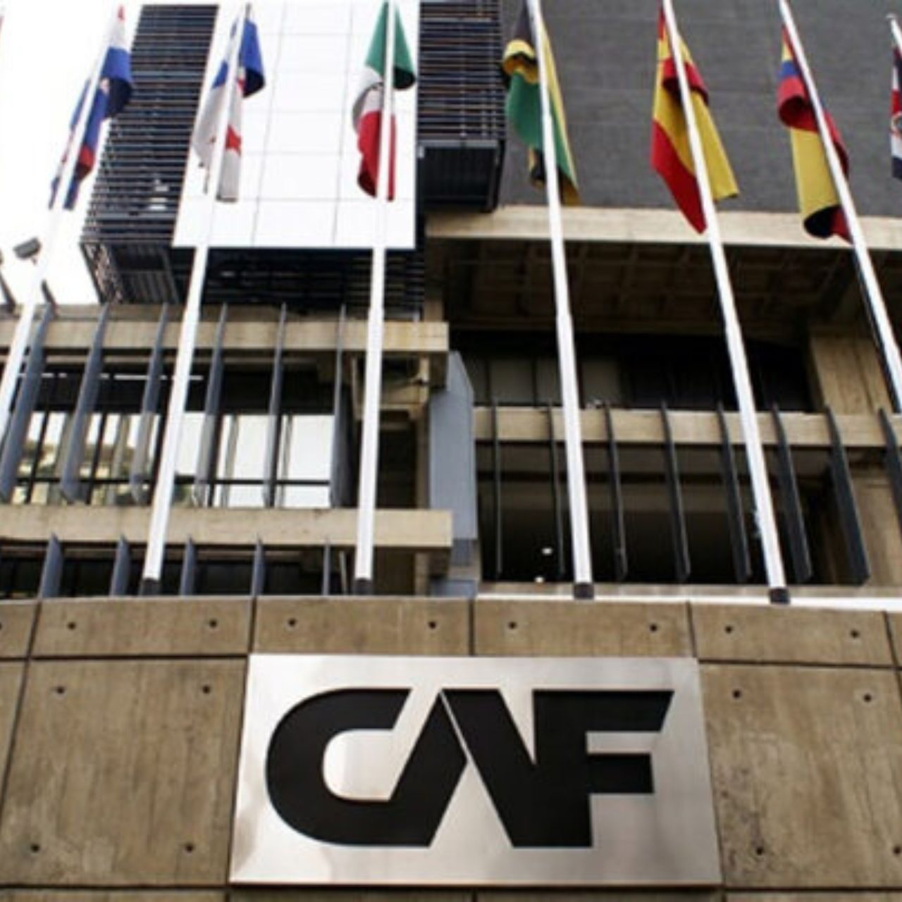 CAF aprueba préstamo de 177 millones de dólares para modernizar la red eléctrica de Honduras