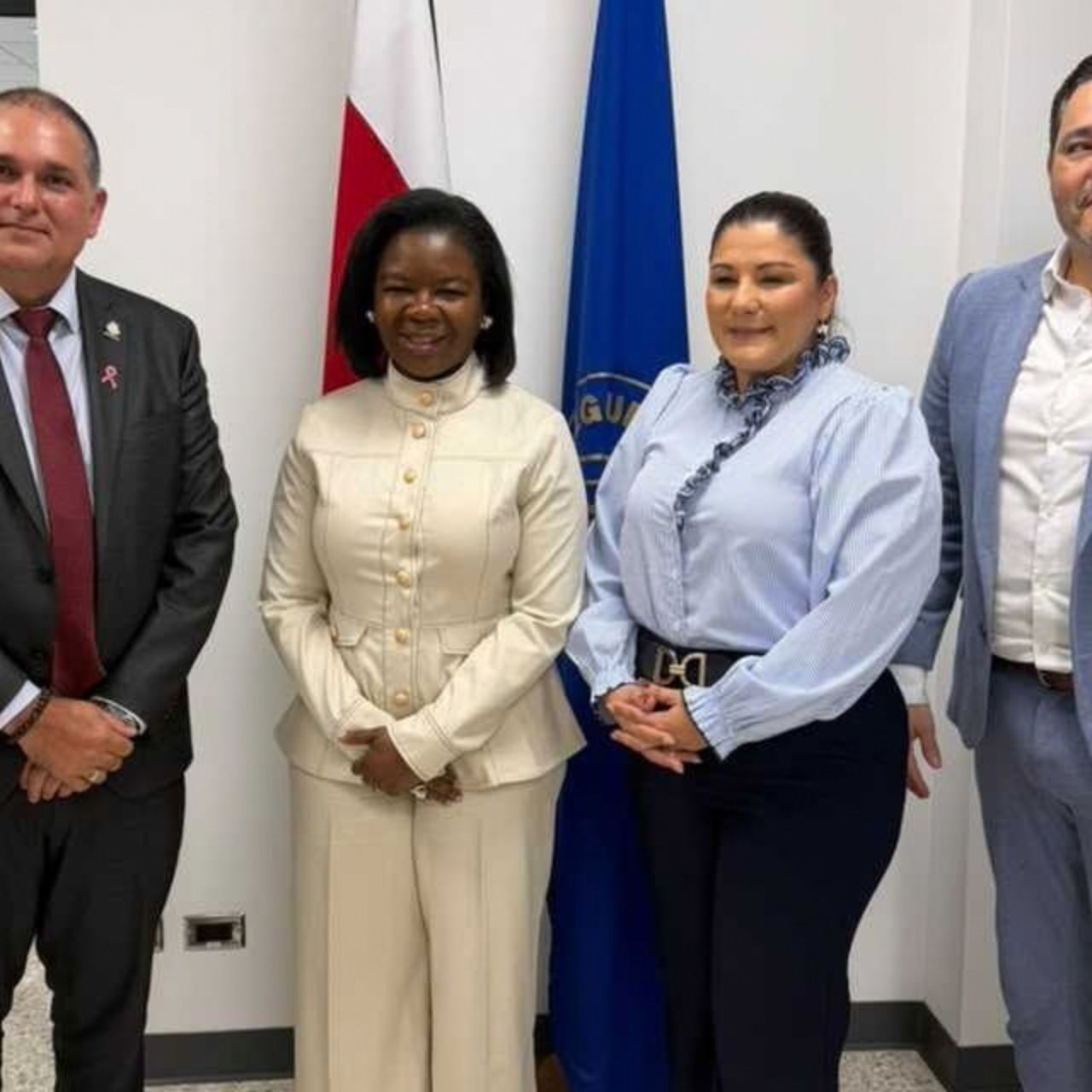 Vicepresidenta del Congreso gestiona apoyo de Costa Rica al sistema de salud hondureño
